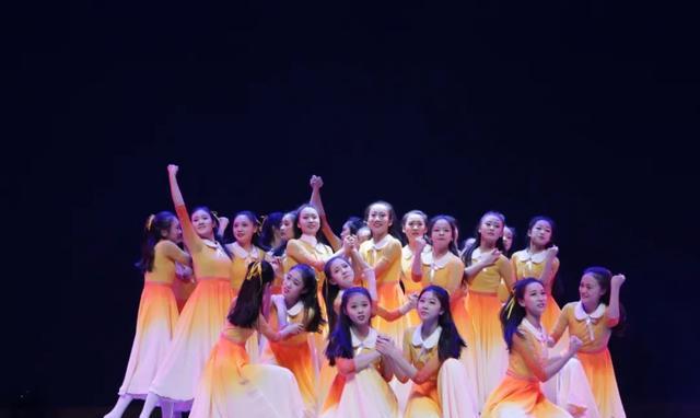 清清白白的忘记一切 不得了！历城二中在济南市第十六届中小学文化艺术节中连获5奖！