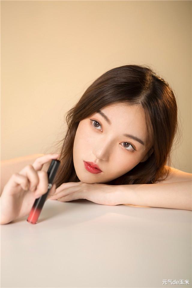 运动|常年涂口红与不涂口红究竟有何区别？一张图保你看得明明白白