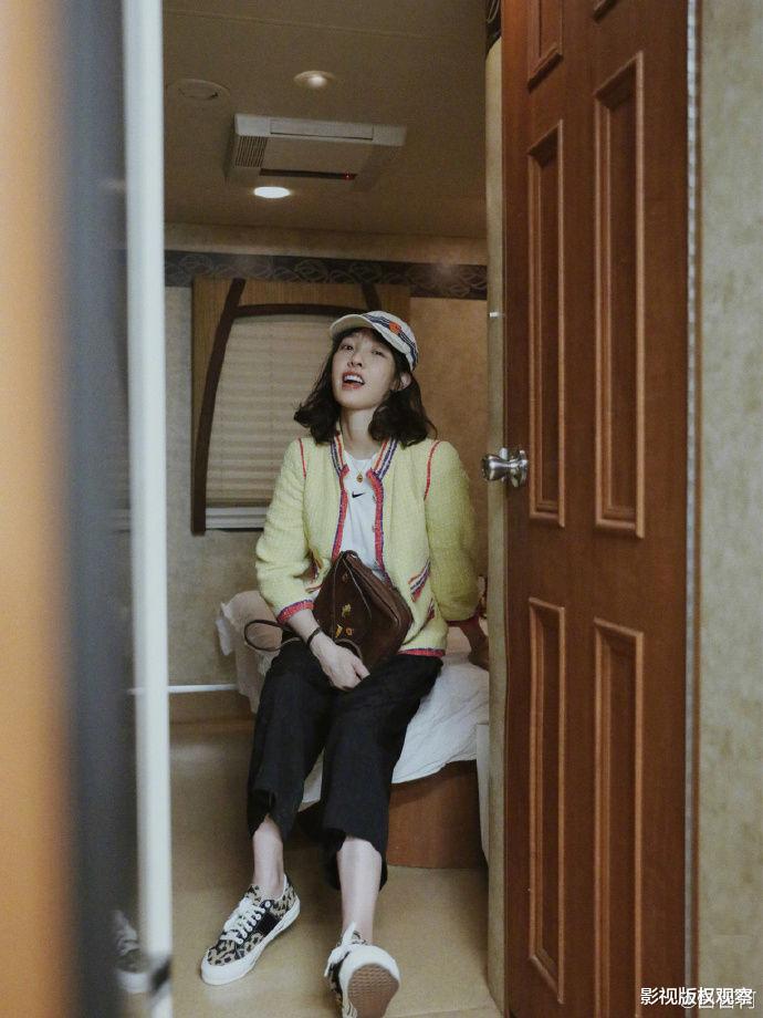 白百何|太撩！白百何7天晒19张单身照，难不成是在处对象还是有好事将近？