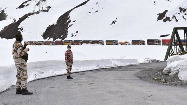 【印度空军】印军主力战机倾巢而出，列城上空轰鸣声不断，俄警告：要动真的了