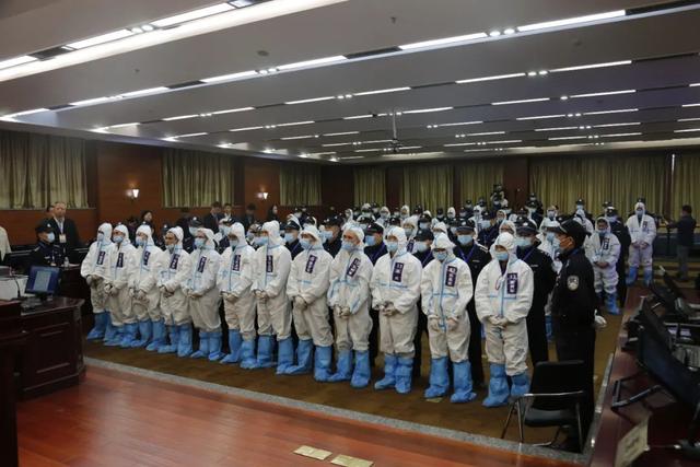 北京日报客户端 首犯获无期徒刑！广西走私涉黑大案二审公开宣判