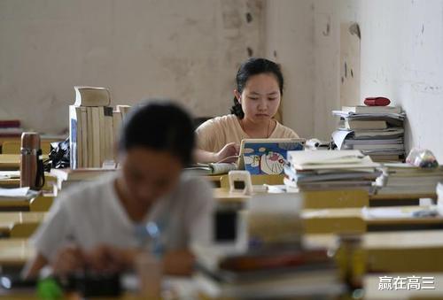 大学生|考上二本大学有前途吗？二本大学生出来干什么工作？听老师怎么说