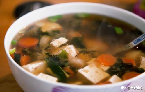 长寿|为何日本人最容易长寿？研究发现：偏爱吃4种食物，我国爱吃的少