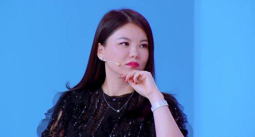 袁咏仪|张智霖宠爱袁咏仪28年，恩爱背后的“遮羞布”，原来是一地鸡毛