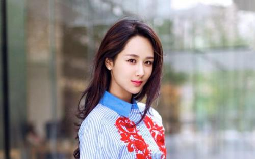 杨紫■2007年，父母帮杨紫推掉《家有儿女3》，杨紫：我恨死我爸我妈了