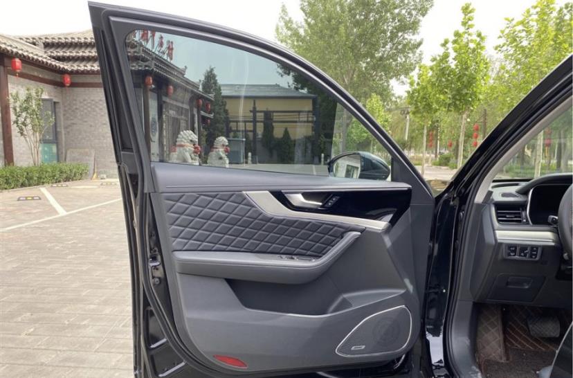 #红旗hs5#红旗HS5提车记，气场不输合资品牌，但优缺点分明，这价格如何