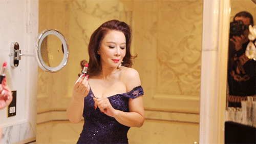 蔡明|小品女王蔡明：被质疑整容上瘾，如今重病缠身和春晚道别惹人泪目