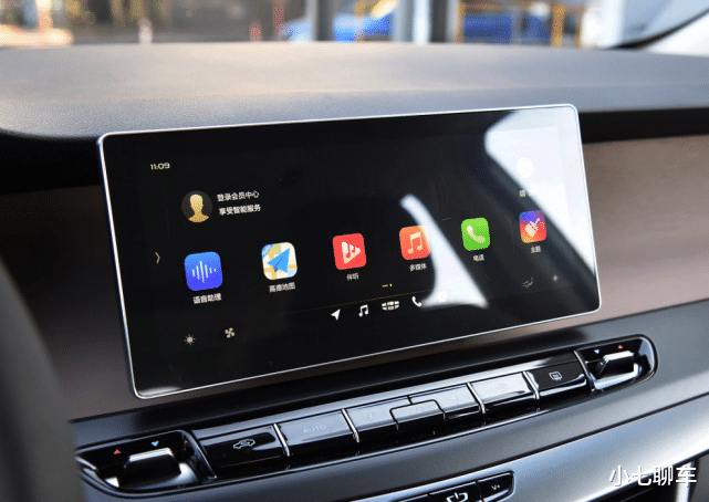 「吉利」吉利又成功了!1.8T+48V轻混,大气不输本田奥德赛,9.98万