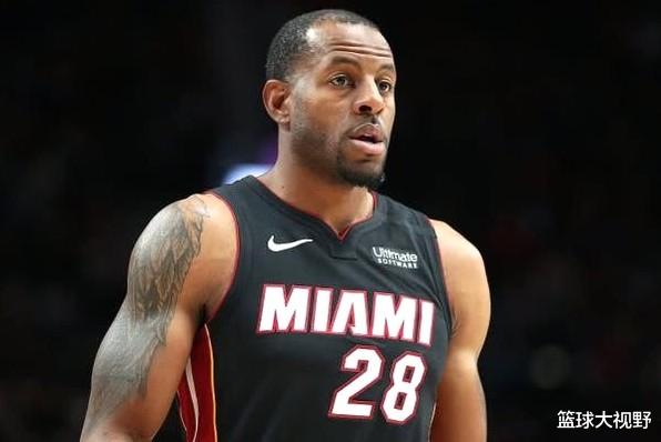 伊戈达拉|?输26分！输39分！输47分！这就是伊戈达拉拿1500万年薪的原因