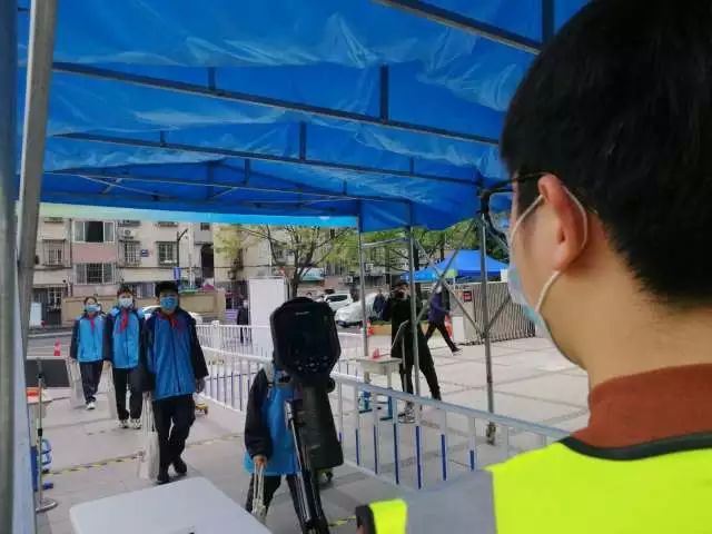 @开学了？浙江这所学校错时到校！