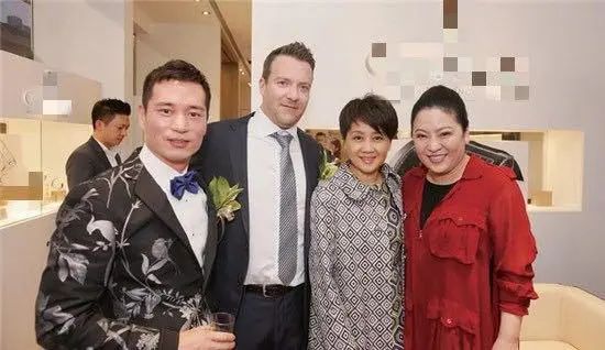 安以轩|被横刀夺爱后，她转身找了个超级富豪，怀二胎直接送13亿！