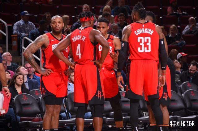 火箭队:捡漏!湖人弃用350万中锋,2.03米神射火箭狂赚,未来以谁为核心