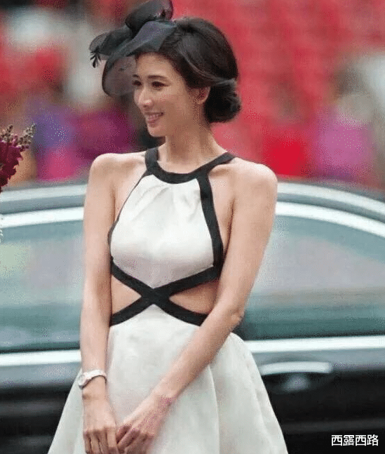 陈乔恩|当41岁陈乔恩撞上46岁林志玲，都是穿肚兜裙，这差距一目了然