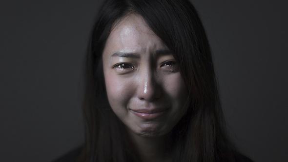 求职■“国家承认，但是我们不承认”，女孩求职遭拒，回家嗷嗷大哭