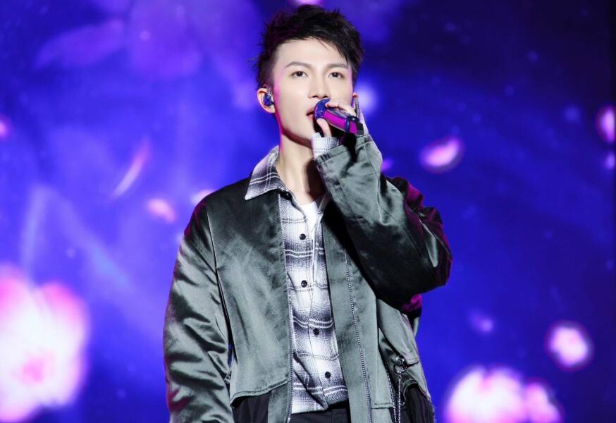 田馥甄|周深新歌有多火？一句歌词都没曝光，话题却有超过800万的讨论