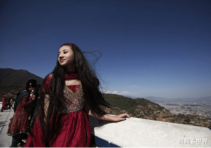 尼泊尔：尼泊尔人有多开放？一妻多夫制家庭尴尬吗？中国游客：没眼看