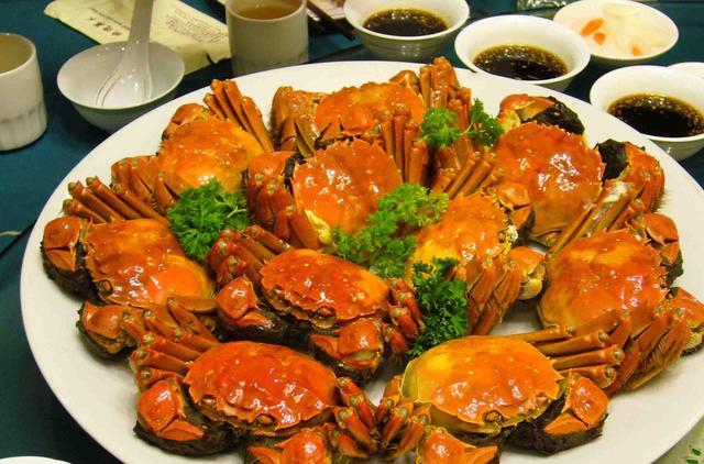 螃蟹|蒸螃蟹时，锅里不要加水！教你饭店不外传的做法，螃蟹越蒸越香