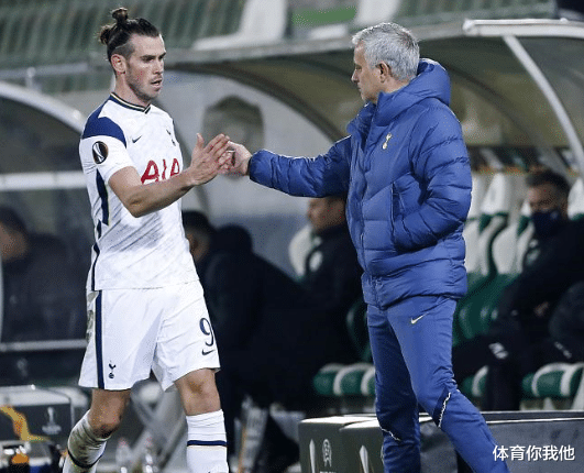 穆里尼奥|来热刺后！这巨星有笑容了，走路也带风了，穆帅盼他爆发争双冠