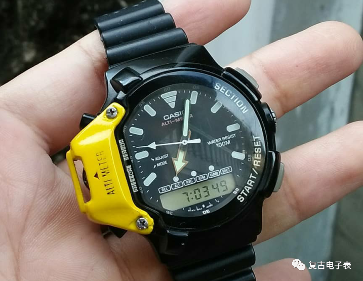 民法典|推土机式的传感器双显登山表——CASIO ALTI-METER AW330