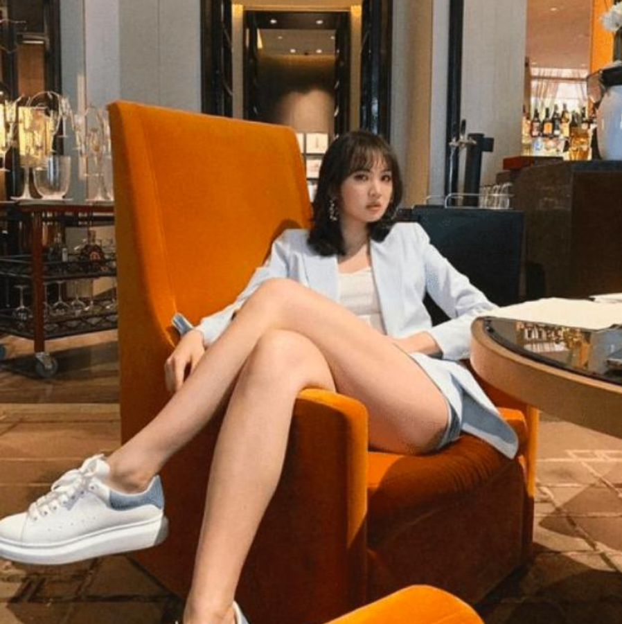 『华为』这才是真正的顶级名媛，华为总裁千金生活照曝光，不知谁有福气娶到！