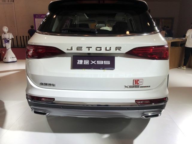 捷途▲不足10万,轴距2.85米,档次不输奔驰E级,还要啥哈弗H6