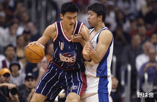 易建联■周琦NBA总薪资为132万，大郅520万，而姚明和易建联是这收入！