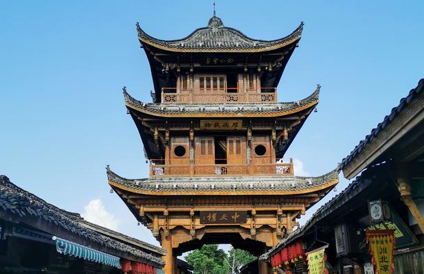 牛肉面|国内名气较大的古城景区，小吃街一碗牛肉面仅需6块钱，太合适了