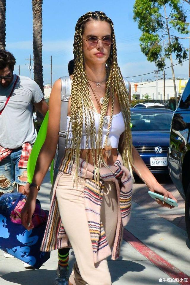 发型|过了30岁的女人少留“显老”发型,这4种发型,减龄更有女人味