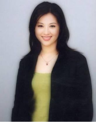 王欢|前央视主持人王欢42岁去世，葬礼涂经纬现身痛哭，死因警醒众人