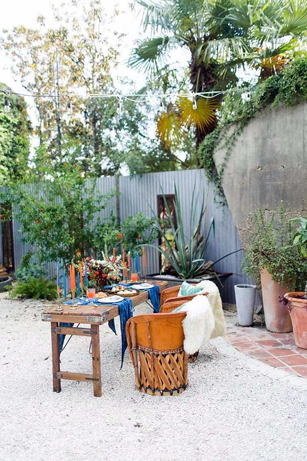 []庭院里的派对