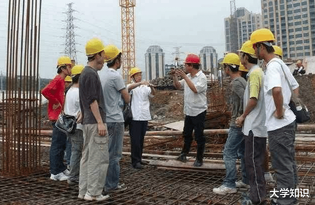 土木工程|土木工程专业曾是“大热门”，如今凉了，家长：孩子能重选就好了