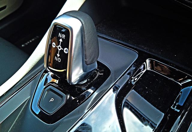 [领克02]三缸机的领克02到底抖不抖？我们邀请小伙伴盲测了一下