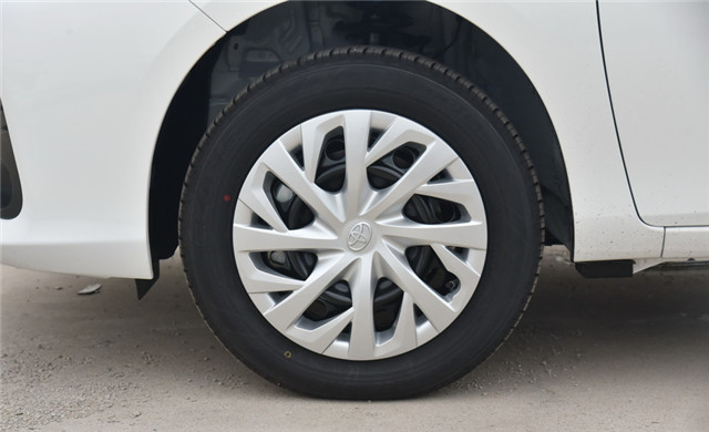 别克君威|2021款丰田威驰，稳定可靠的代步工具，外观比新桑塔纳时尚