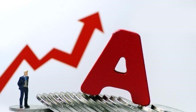 报告期|中国股市:周末注定不安静!下周A股将迎来“历史性”抄底机会?