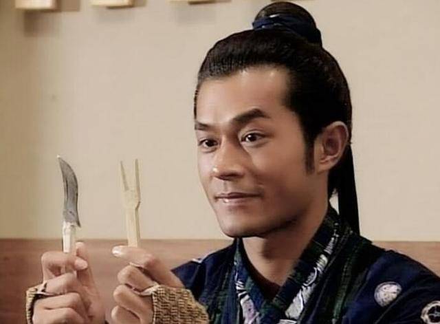 洪金宝|香港演艺圈“地位最高”的4人，成龙没上榜，洪金宝也仅能排末尾！