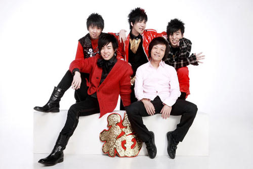 筷子兄弟|“红着红着就突然人间蒸发”的5个组合，认识超出3个，就说明你老了！