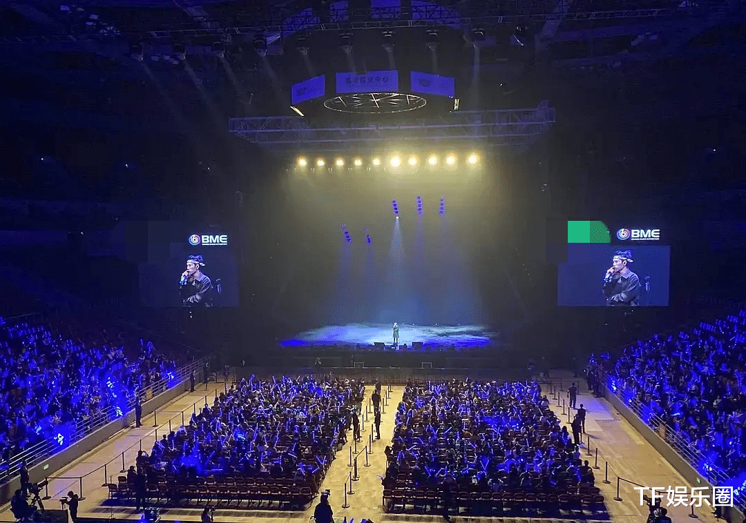 演唱会|时代少年团演唱会一波三折，万人座位被迫减到两千，粉丝终于妥协