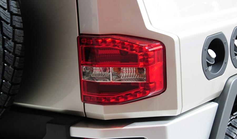 [东风huv]东风又一越野“战将”！2.0T配8AT，方正车身比牧马人帅，10万起