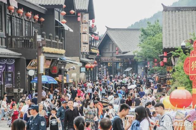 丹寨|一个默默无闻的贫困县，一座隐逸在大山深处的小小县城，为何就成了度假天堂？