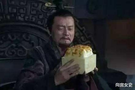 雕刻|和氏璧是个环状圆形的玉石，为什么能被雕刻成方方正正的玉玺呢？