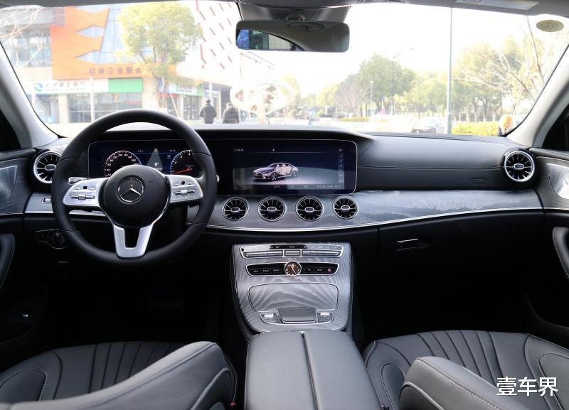 奔驰cls级■最美奔驰换代后销量惨淡，299马力配9AT，看完价格后转身换奥迪