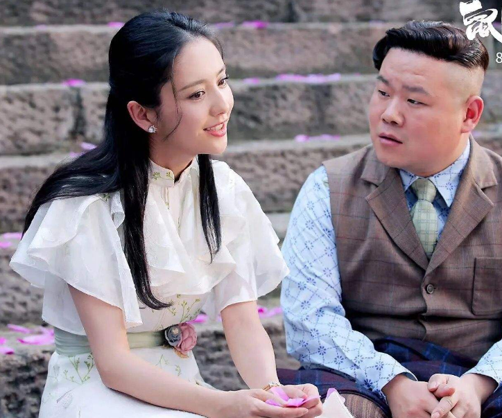 岳云鹏|还记得岳云鹏春晚说的那句话吗？现在已经在佟丽娅身上应验了