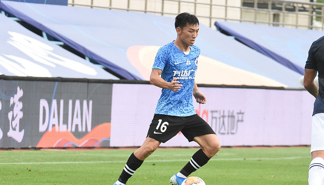 刘彬彬|国足集训名单引争议！董路全面解读，直言不理解为何选择刘彬彬