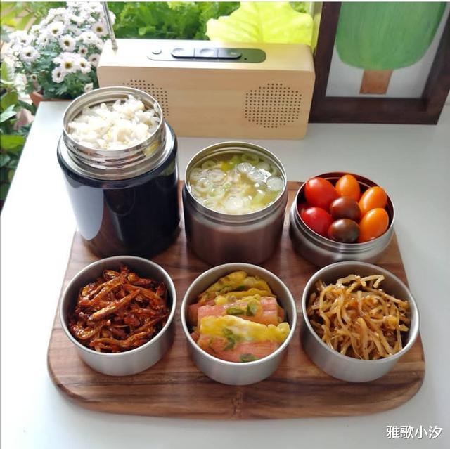 |韩国媳妇晒夫妻二人的一日三餐，这伙食标准，应该是中产阶层了吧