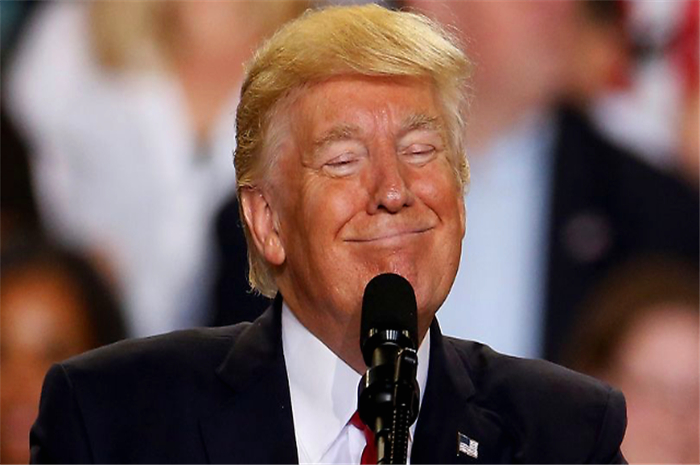 「美国」截至5月5日17点，杀人蜂进入美境！特朗普给药企下达死命令，福奇连连摇头