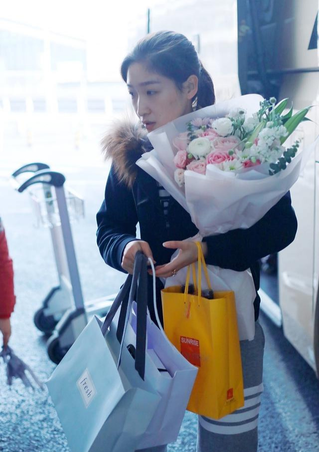 「刘诗雯」奥运过后，刘诗雯将面临退役，她是会嫁入豪门还是去从政呢？