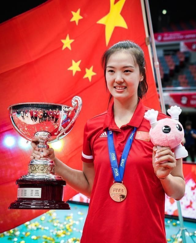 「朱婷」朱婷又霸榜，武球王甘居婷神之后，张常宁第三，李盈莹未上榜