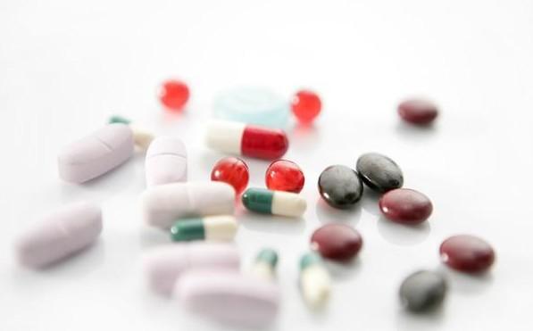 睡眠：经常腰痛，注意3个原因，若都不是，就要注意自己的肾脏健康了