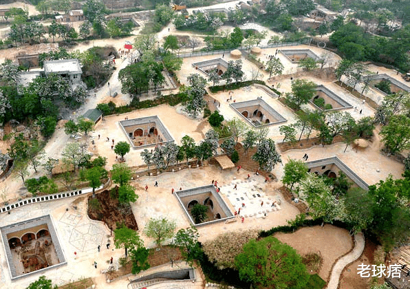 全村人都住在地下，一住就是几千年，看到里面装修后明白了