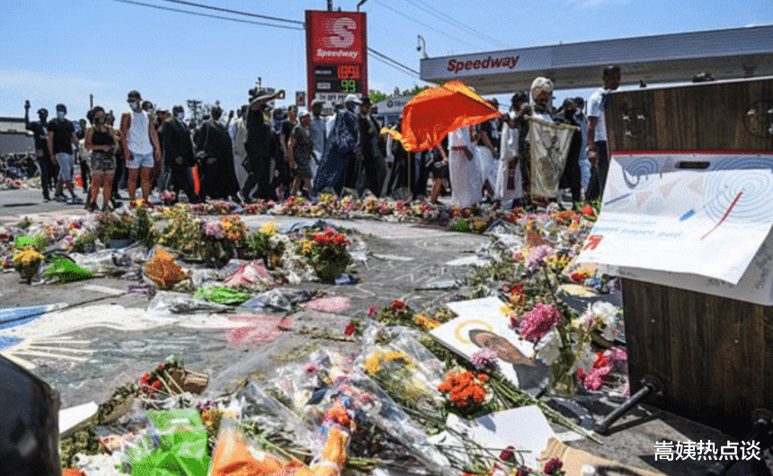 美国▲“黑人事件”举报者：从未想过一个举报引起全美混乱，以后不会再报警